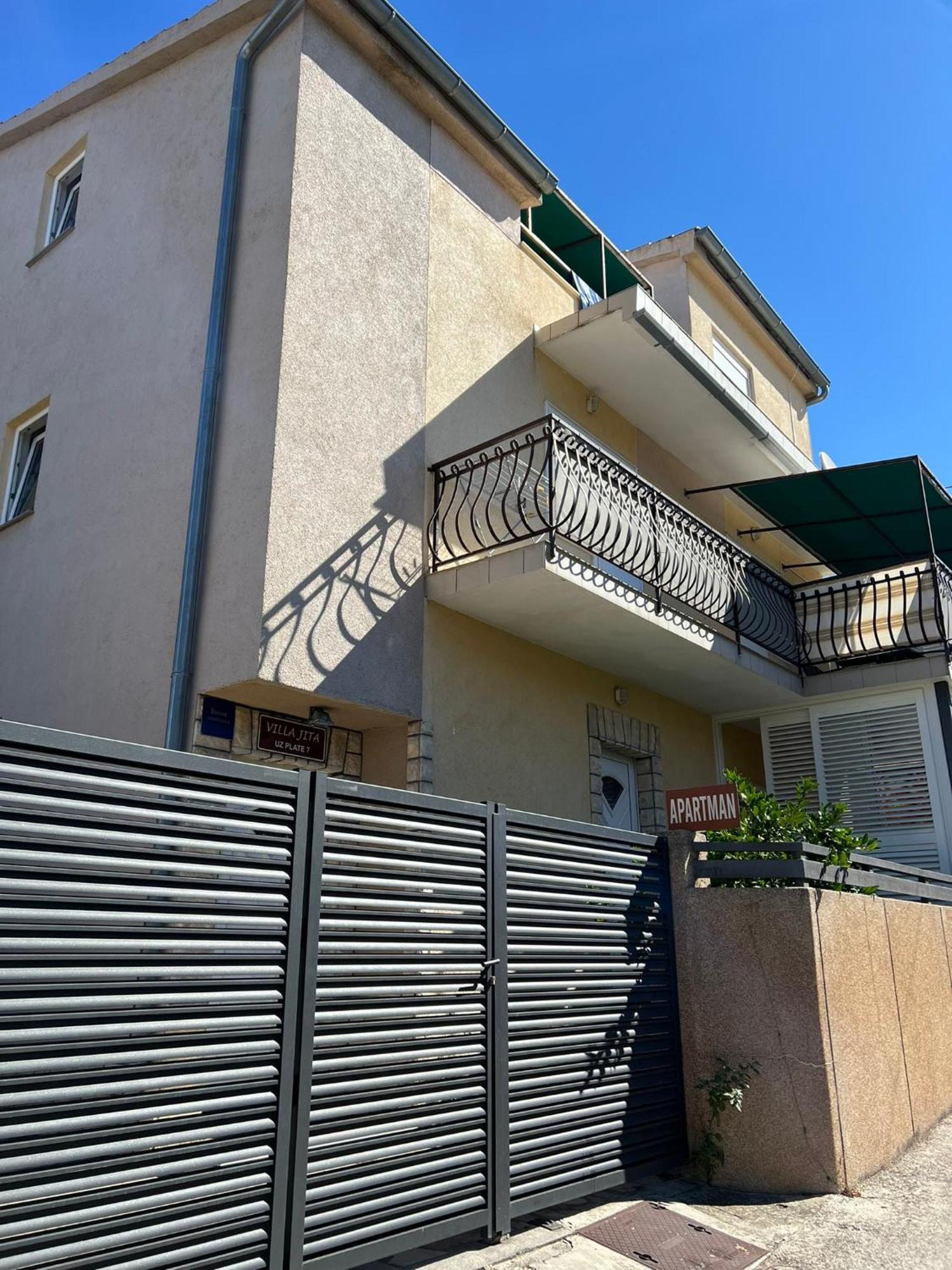 פרימוסטן Apartments Jita מראה חיצוני תמונה