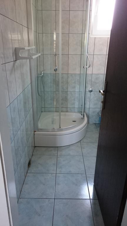 פרימוסטן Apartments Jita מראה חיצוני תמונה